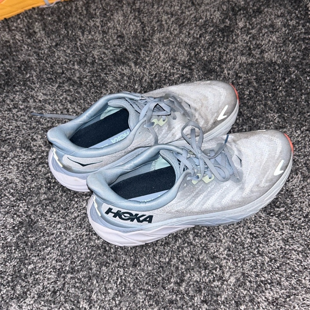 Hoka Arahi 6 , size 9